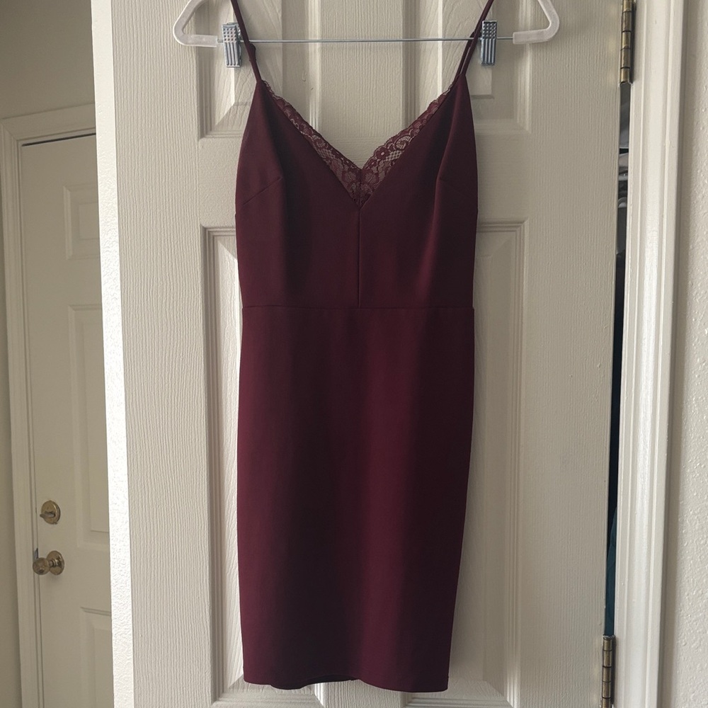 Lulu's Deep Burgundy Lace Mini Dress-SMALL